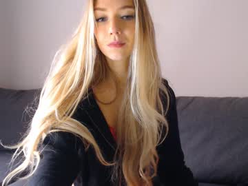 female cam girl pervyblonde image #1238712