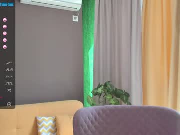 female cam girl small_blondee image #1632578