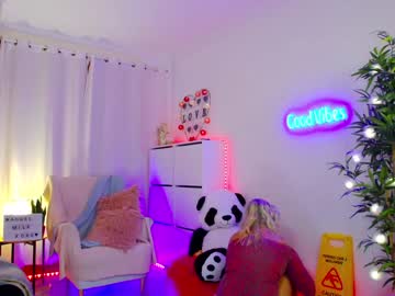 female cam girl angel_danm_milf image #489957