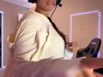 female cam girl monstrumologist image #2994440