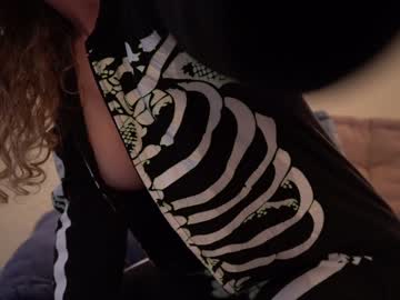 female cam girl sistinehashands image #2984236