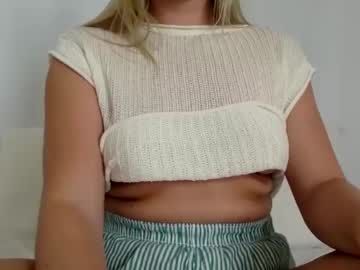 innocentblonde789  female  webcam