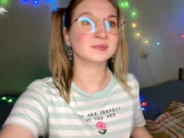 female cam couple cherry_moonn image #2592058