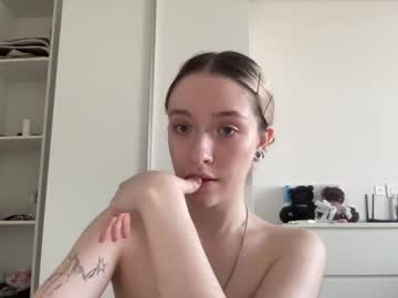 ccrystalluna  female  webcam