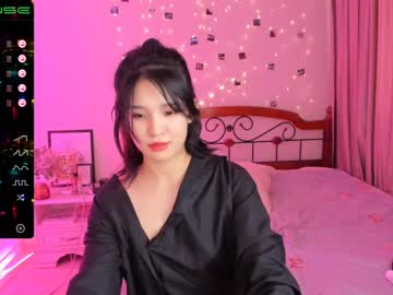 female cam girl aisneon image #943419