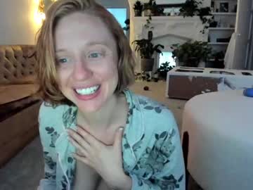 female cam girl pretendlunch image #2299070