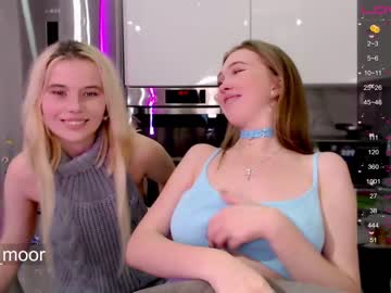 female cam girl small_blondee image #2949041