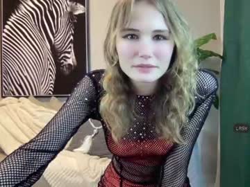 female cam girl pae0n1a image #2685243