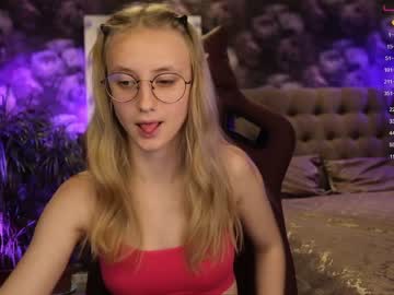 female cam girl angeellina image #3144511
