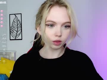 female cam girl small_blondee image #3808704