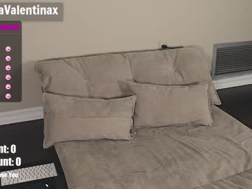 female cam girl milavalentinax image #1357821