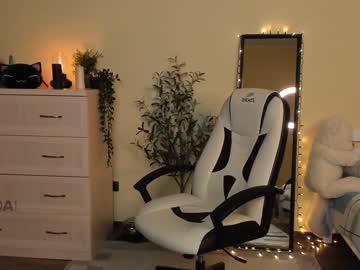 female cam girl ella_flar_ image #2819773