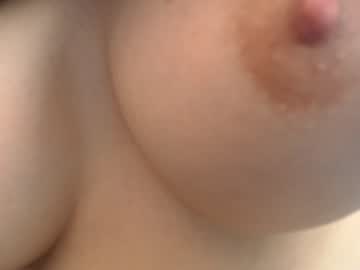 female cam girl eat_mee_out image #2130315