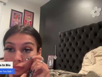 okolivia  female  webcam