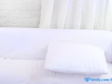 female cam girl eva_fashionista image #2070128
