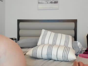 female cam girl carliescott_meow image #58621