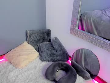 female cam girl saschaholmen image #3041780