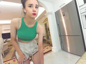 female cam girl ehotlovea image #3231303