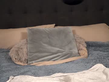 female cam girl hotbella_ image #2240226