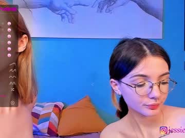 female cam couple sarahalpha image #466979