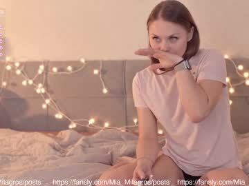 female cam girl mia_milagros image #2765475