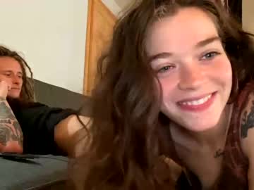 female cam couple sunny_daze904 image #2640140