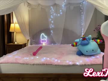 female cam girl lexithai image #282699