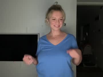 female cam girl kiradivine image #2683924