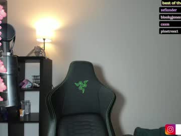 female cam girl alexa_dream image #2607271