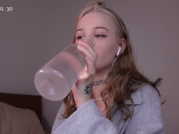 female cam girl tendertainted image #2647422