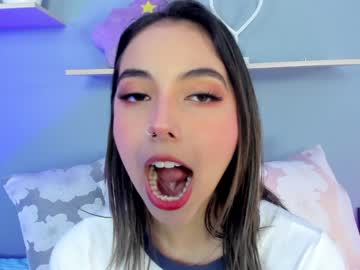 female cam girl saschaholmen image #2711040