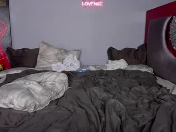 female cam couple tyler_eva image #2416760