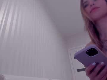 female cam girl aminaswan_ image #2624017