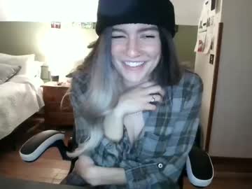 female cam girl pixelatedprincess image #2800474