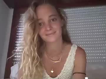 female cam couple princessrosie95 image #2361066