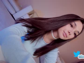 female cam girl hollyextra image #3113580
