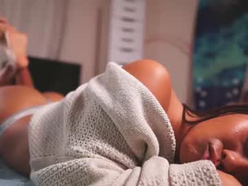 female cam girl seranasenpai image #496562