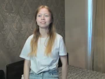 female cam girl keeleycoldwell image #4009103