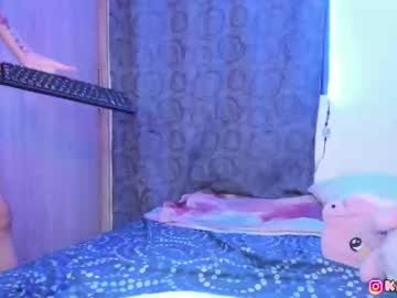 female cam couple kalinuby image #648719