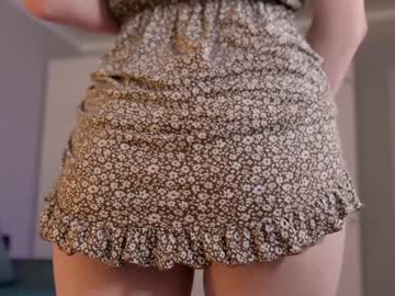 female cam girl _blackbee_ image #2053891