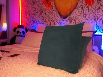 female cam tranny foxyirene image #3772291