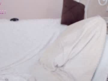 female cam girl roxxana227 image #1836310