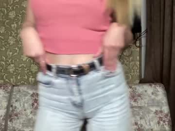 female cam girl lily_hun image #597644