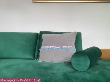 female cam girl bloomyogi image #3594813
