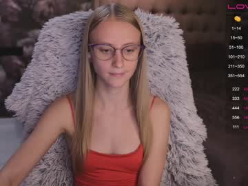 female cam girl angeellina image #513660