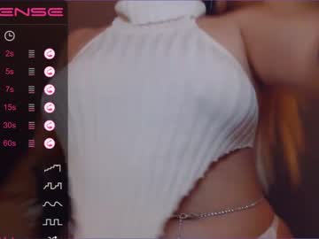 female cam girl kimmy_chi image #2883430
