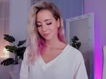 female cam girl emmi_rosee image #39452
