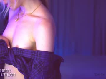 female cam girl emmber image #2620841