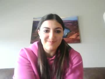 female cam girl lynn1717 image #3273000