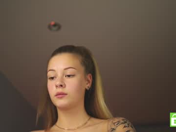 female cam girl why_again_me image #2877660
